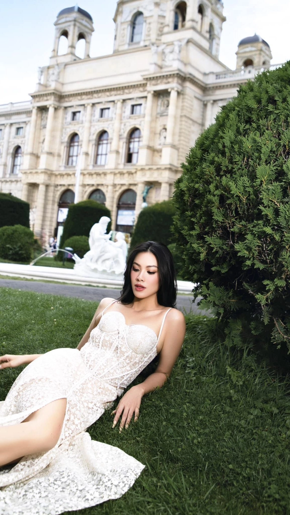 Vương miện Á hậu Kim Duyên tiara từ Chanique Rabe 2022 