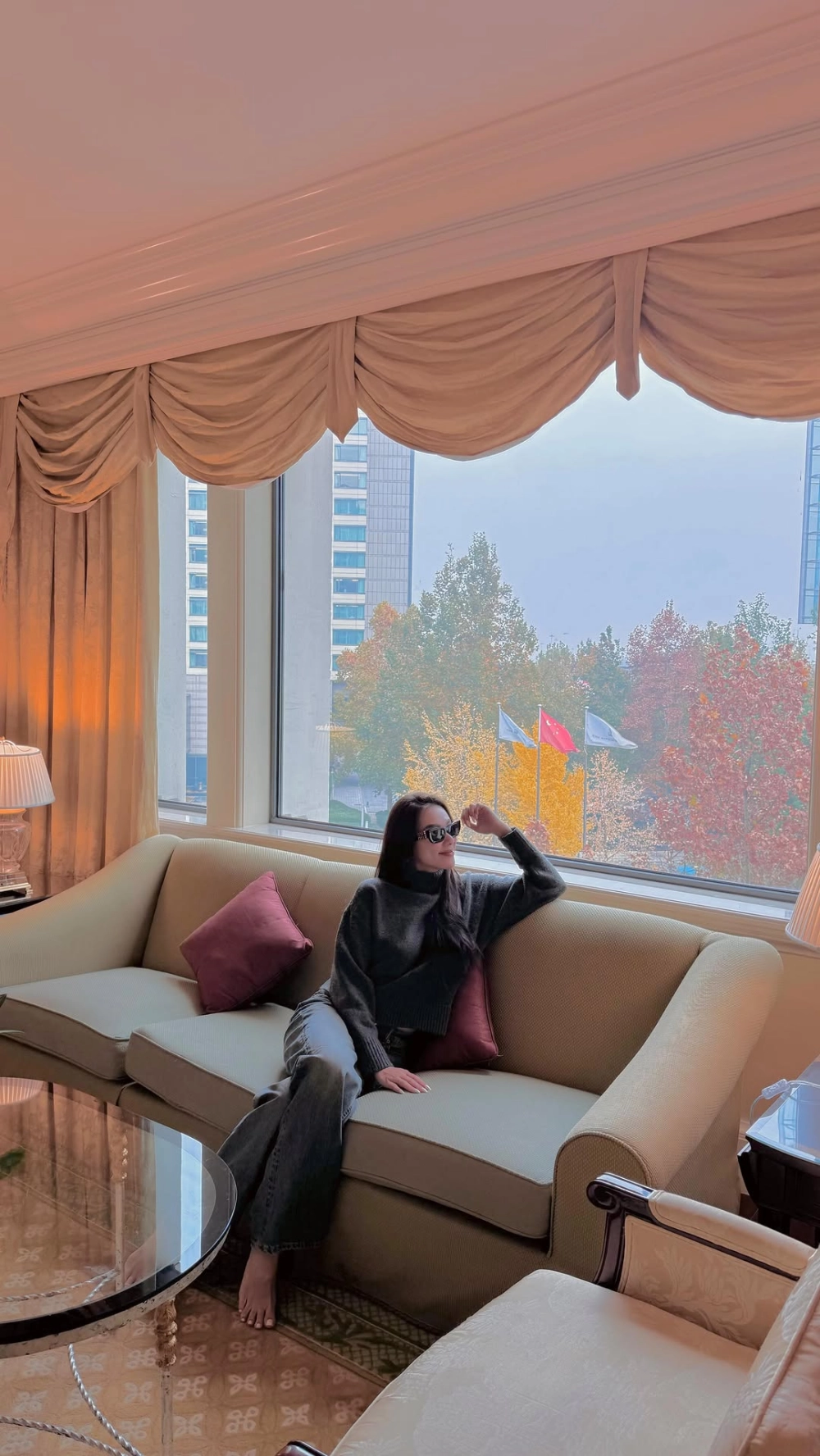 Ảnh Kim Duyên váy dạ hội Lấp Lánh tại Miss Universe 2021 