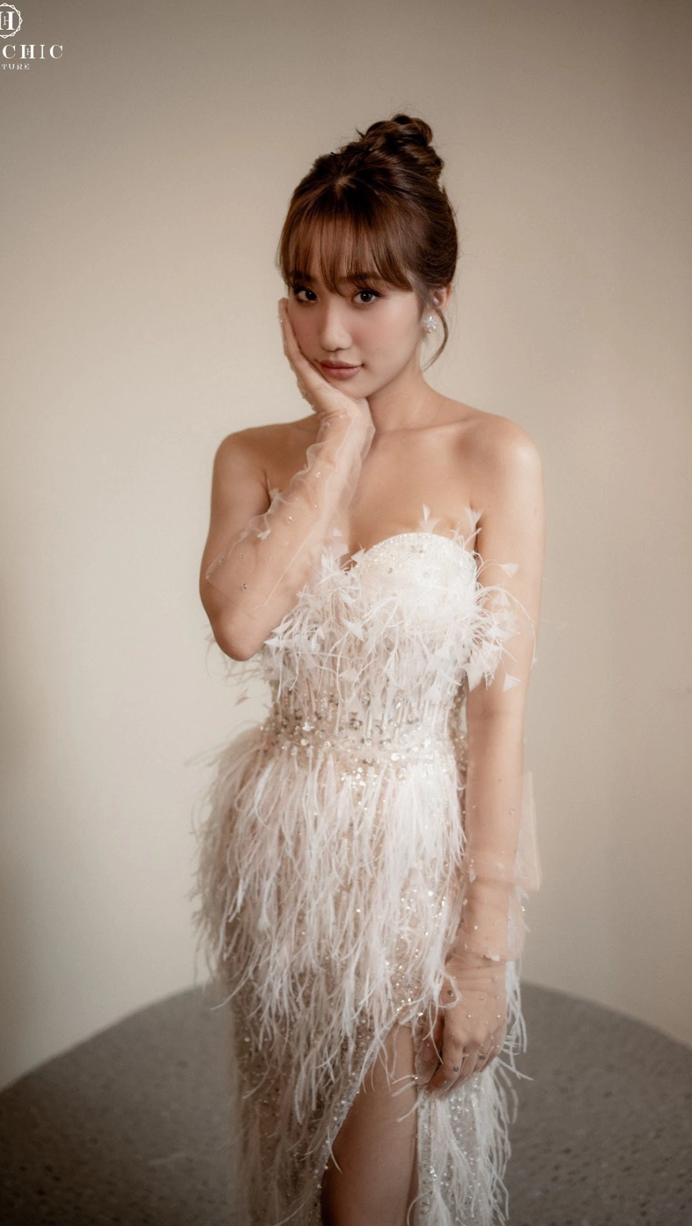 Lê Thị Khánh Huyền facebook @khanhhuyen.vuthi ảnh đẹp triệu like 