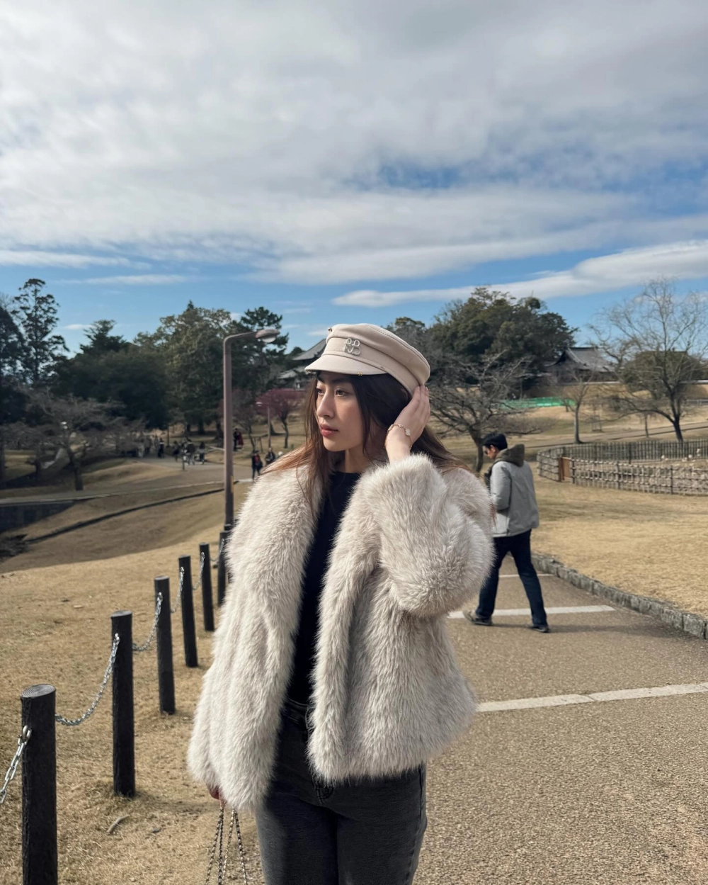 Khả năng ngoại ngữ vượt trội của hoa hậu Lương Thùy Linh nói tiếng anh khiến fan thích thú