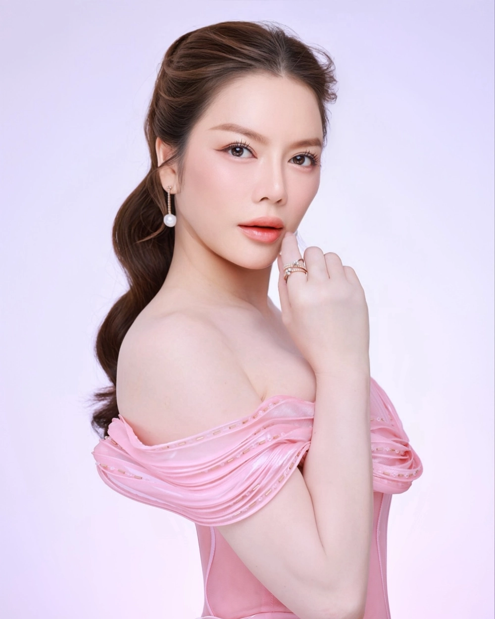 Ảnh gái K6 xinh nổi bật với nét đẹp trong trẻo và năng động