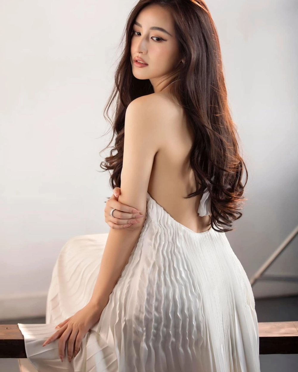 Tước vương miện Mai Phương không có thông tin liên quan đến hoa hậu 