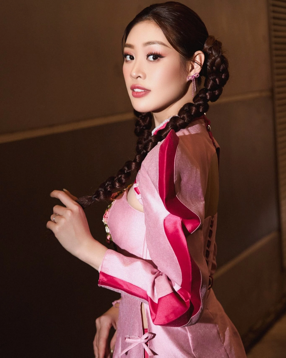 Tiểu sử Hoa Hậu Khánh Vân sinh 1995 TP. Hồ Chí Minh 1m75 top 21 Miss Universe 