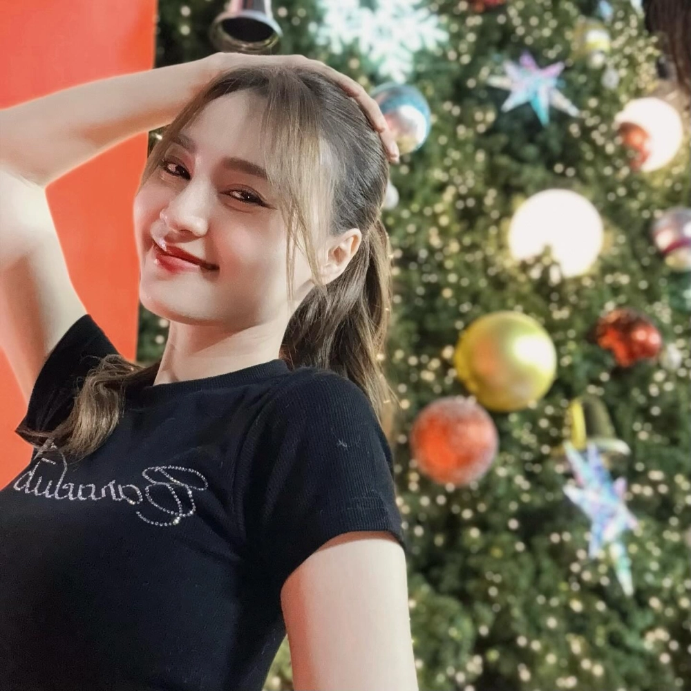 Lan Ngọc 1990 cô gái trẻ đến ngôi sao đa năng