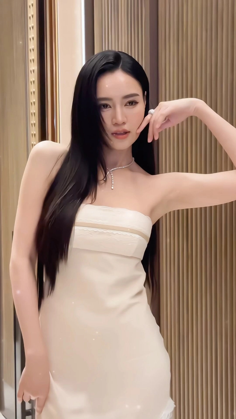 Lan Ngọc Twitter (X) chia sẻ hình ảnh tương tác fan