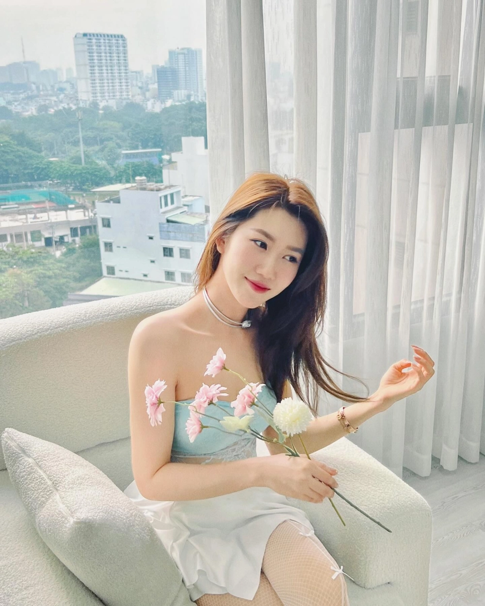 Hành Trình Rực Rỡ Thuý Ngân truyền cảm hứng cho giới trẻ