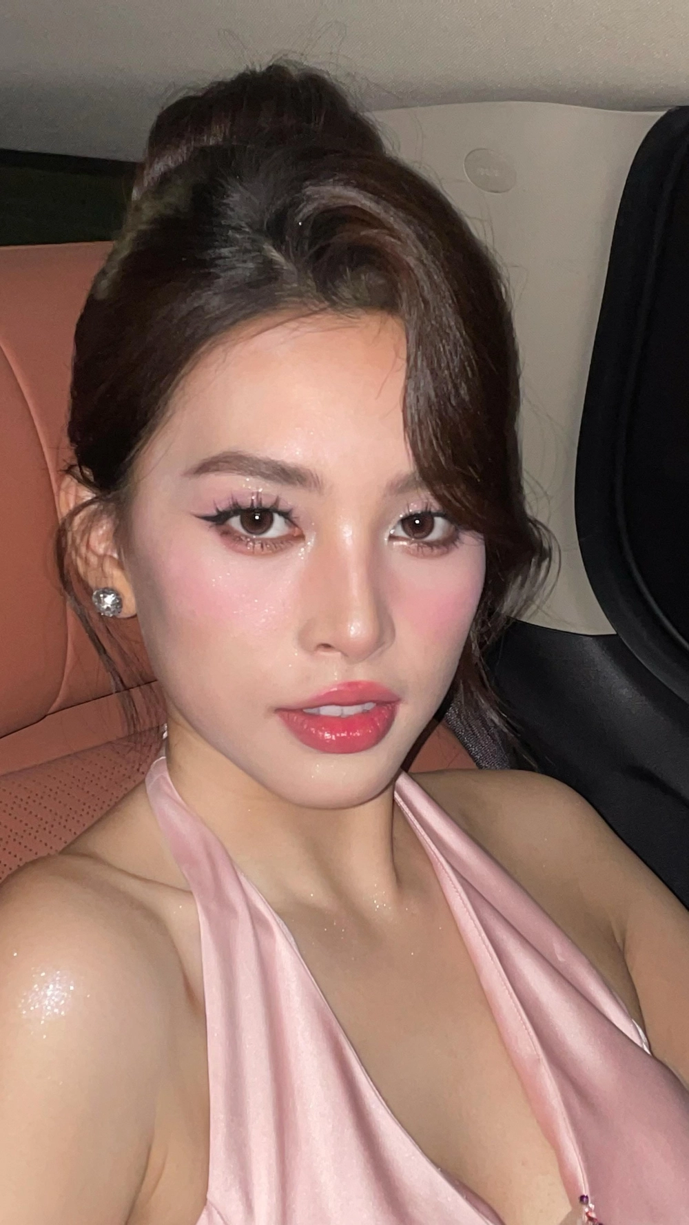 Chiêm ngưỡng gái xinh tóc dài cute, phong cách tươi trẻ và cuốn hút