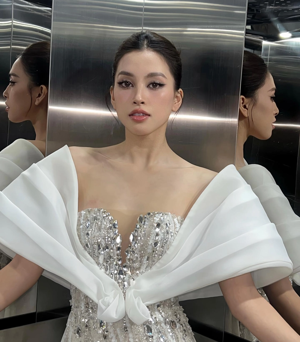 Trần Tiểu Vy học trường đại học nào Đại Học Sư Phạm Kỹ Thuật TP. Hồ Chí Minh 