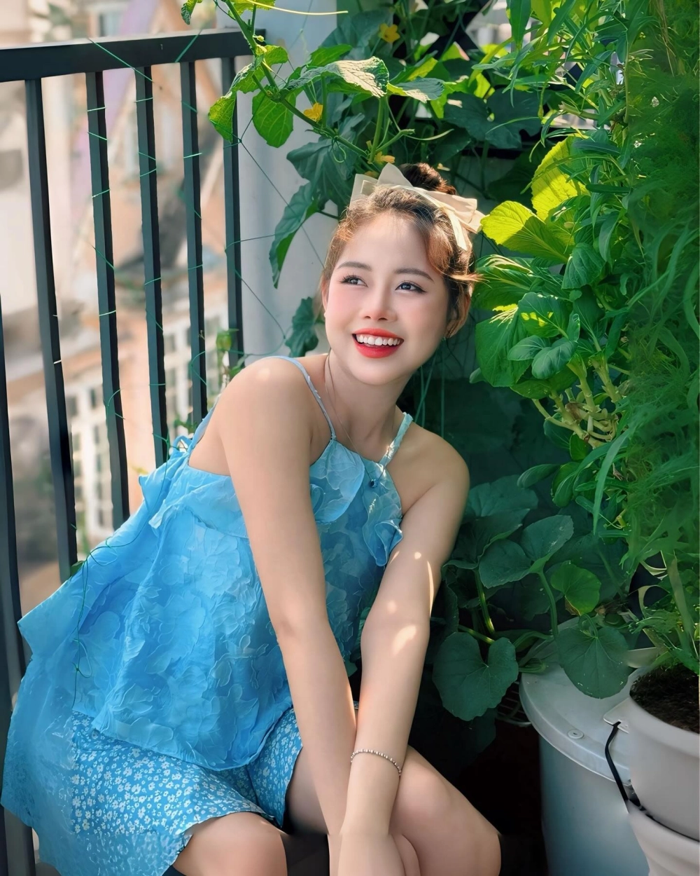 Phim Việt Phương Thoa đóng phim ngắn trend chủ tịch giả vờ 