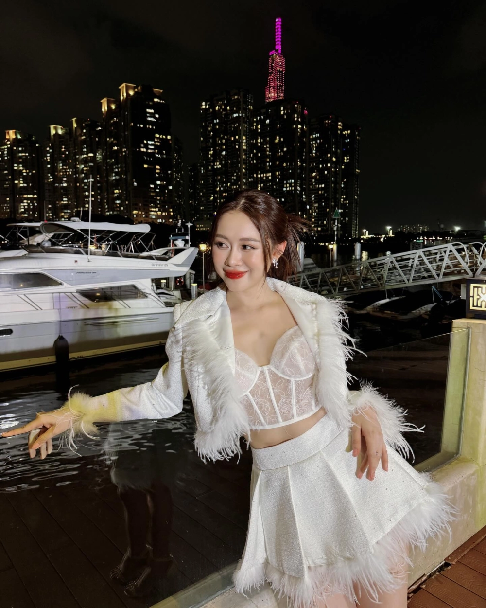 Nguyễn Việt Phương Thoa là ai tiktoker nổi tiếng Việt Phương Thoa 