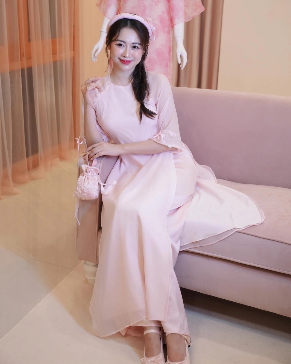 Việt Phương Thoa cao bao nhiêu 1m60 vóc dáng nhỏ nhắn 